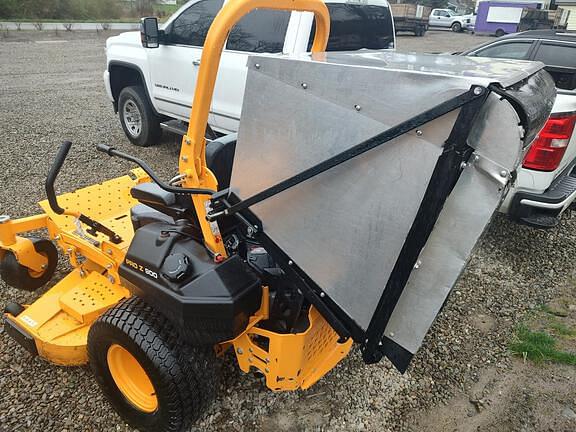 Image of Cub Cadet PRO Z900 equipment image 3