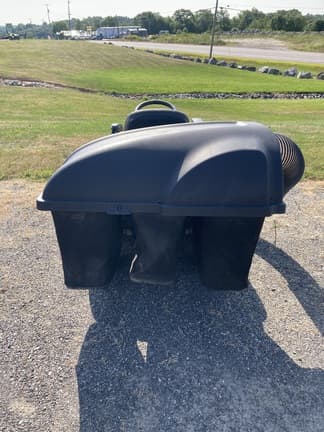 Image of Cub Cadet XT2 SLX50 equipment image 2