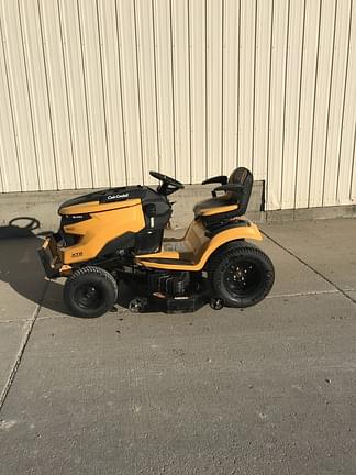 Image of Cub Cadet XT2 SLX54 equipment image 1