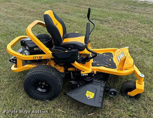 Image of Cub Cadet Ultima ZT1 equipment image 3