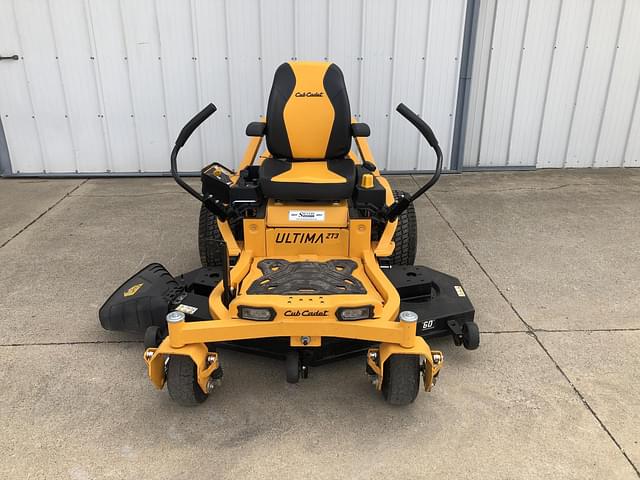 Image of Cub Cadet Ultima ZT3 equipment image 1