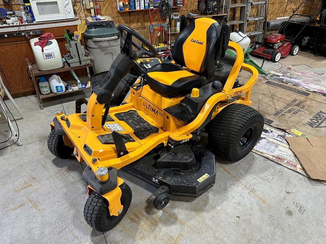 Image of Cub Cadet Ultima ZTS2 Primary image