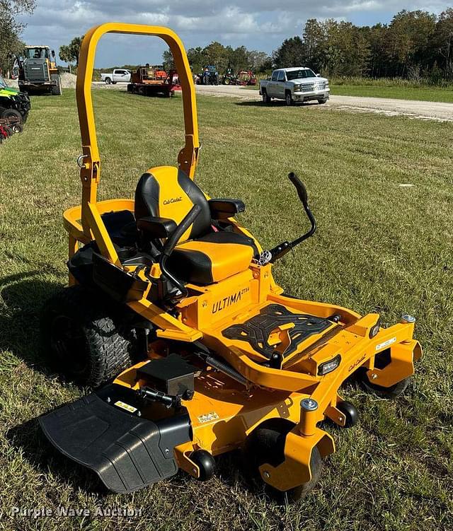 Image of Cub Cadet Ultima ZTX4 equipment image 2