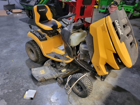 Main image Cub Cadet XT1 LT42