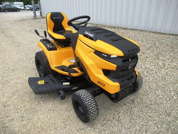 Image of Cub Cadet XT1 LT46 equipment image 1
