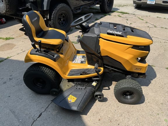 Main image Cub Cadet XT1 LT46