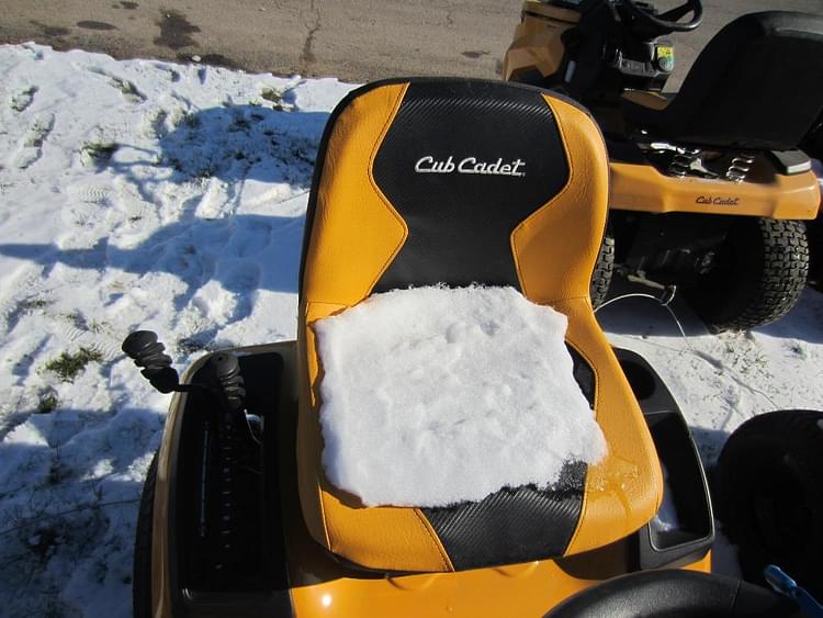 Cub cadet xt1 lt46 lawn tractor hot sale