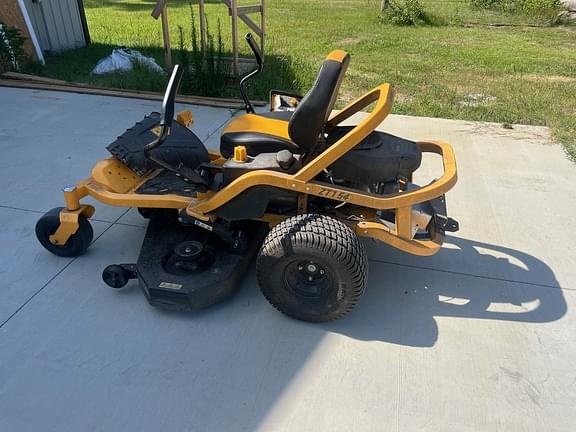 Image of Cub Cadet Ultima ZT1 equipment image 2