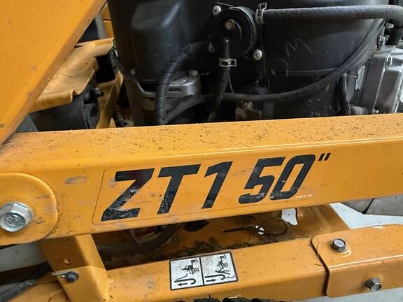 Image of Cub Cadet Ultima ZT1 equipment image 4