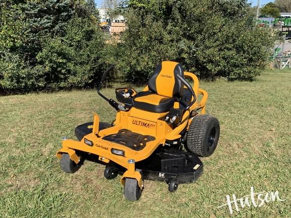 Image of Cub Cadet Ultima ZT1 equipment image 2