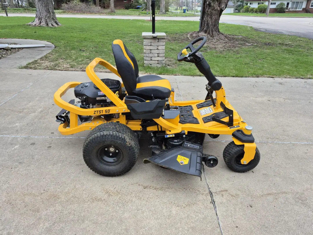 Image of Cub Cadet Ultima ZTS1 Primary image