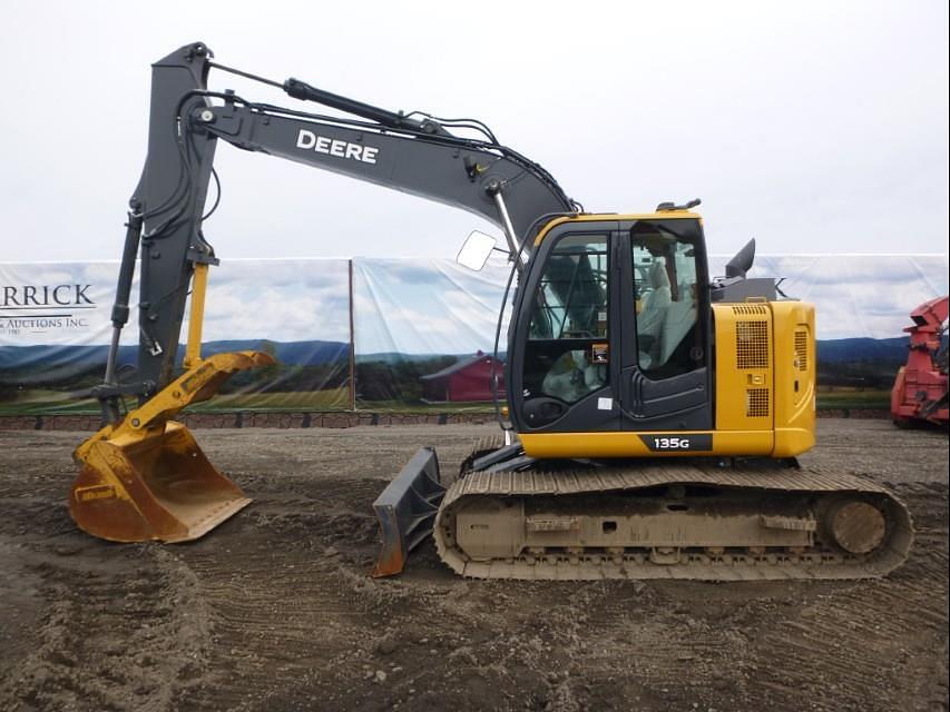 Image of John Deere 135G Primary image