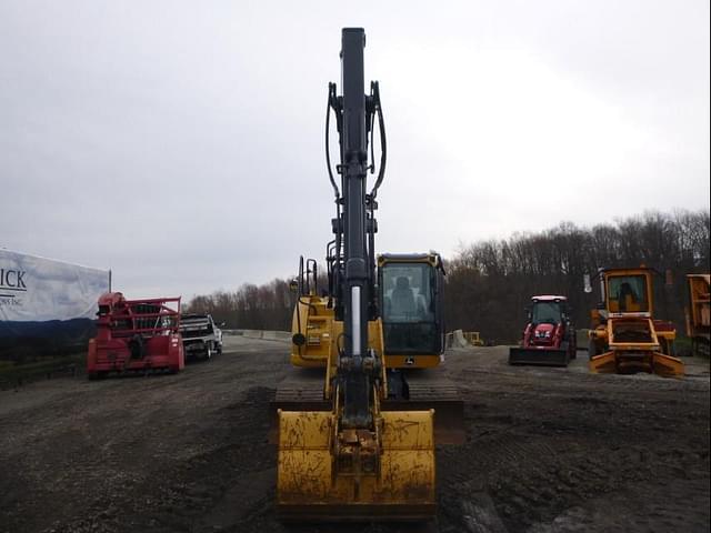 Image of John Deere 135G equipment image 1