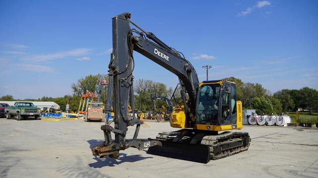 Image of John Deere 135G equipment image 4