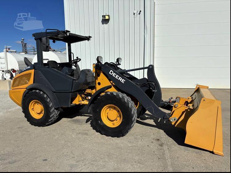 Image of John Deere 204L Primary image