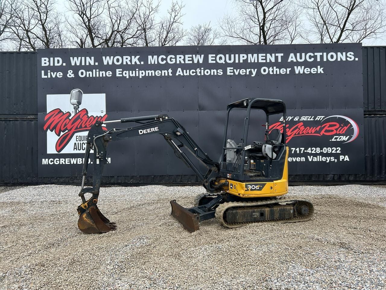 2022 John Deere 30G Equipment Image0