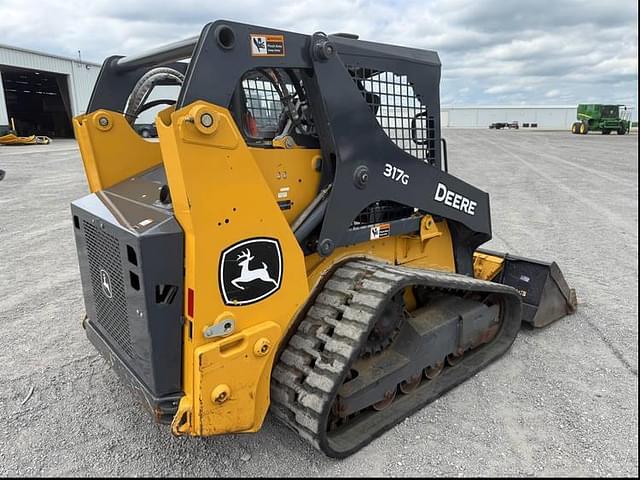 Image of John Deere 317G equipment image 3
