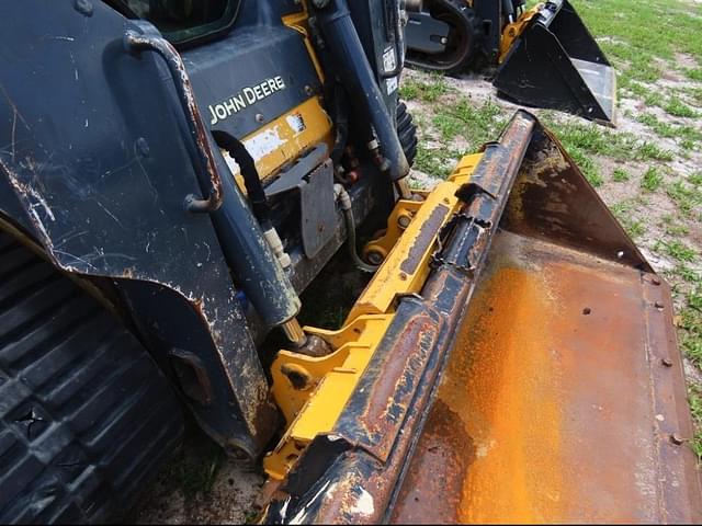 Image of John Deere 317G equipment image 3
