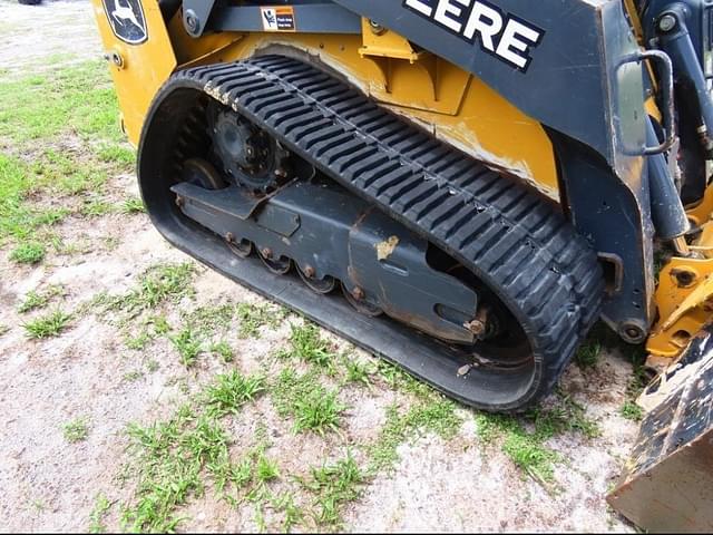 Image of John Deere 317G equipment image 4