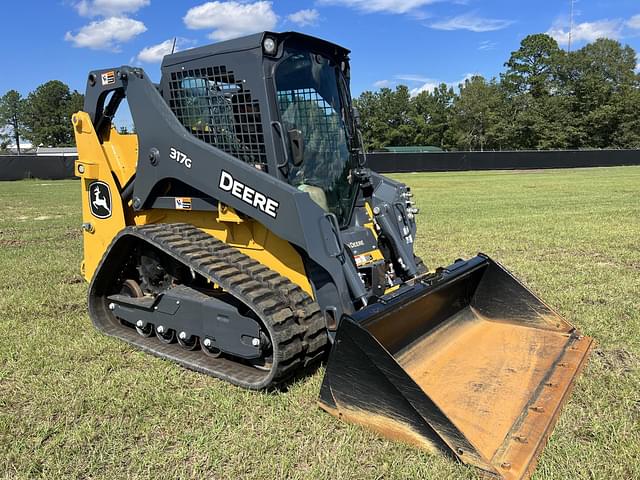 Image of John Deere 317G equipment image 4