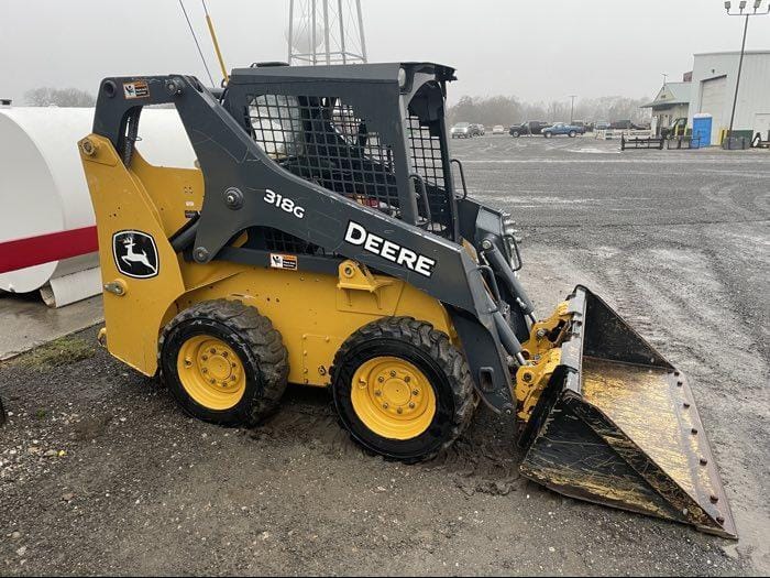 Main image John Deere 318G