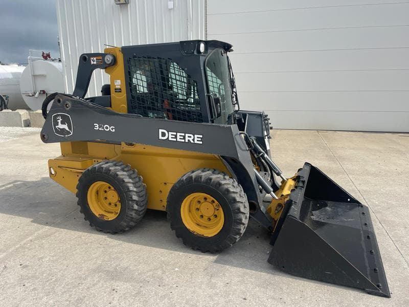 Image of John Deere 320G Primary image