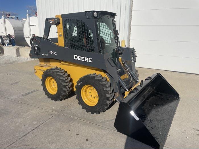 Main image John Deere 320G