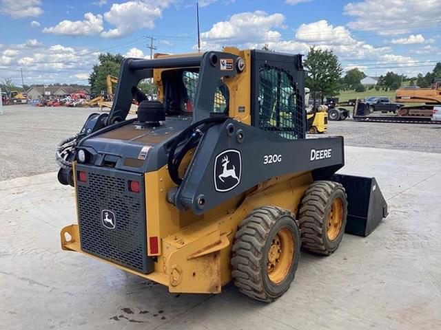 Image of John Deere 320G equipment image 3