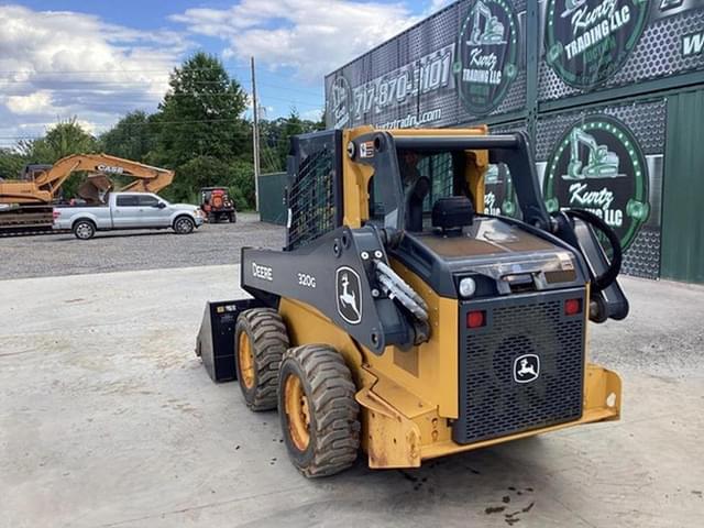 Image of John Deere 320G equipment image 1