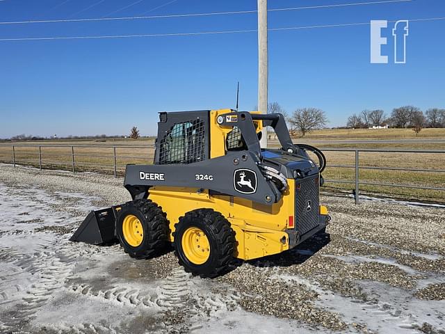 Image of John Deere 324G equipment image 2