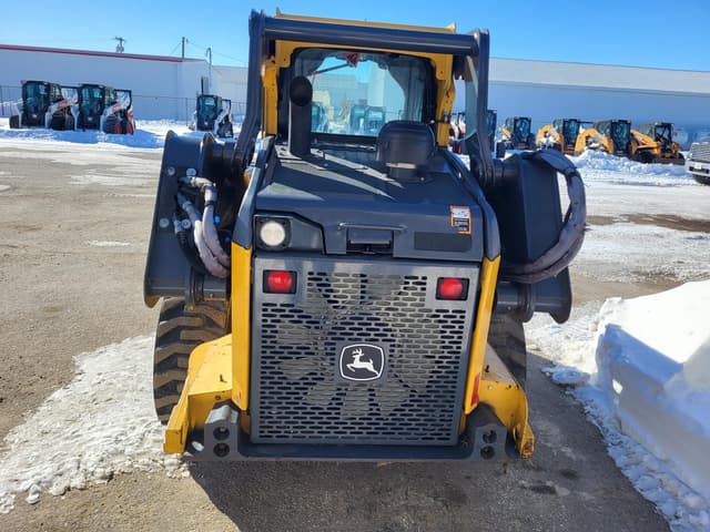 Image of John Deere 324G equipment image 2