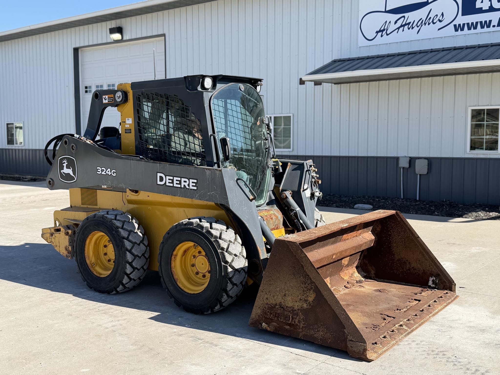 2022 John Deere 324G Equipment Image0