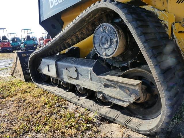 Image of John Deere 325G equipment image 4