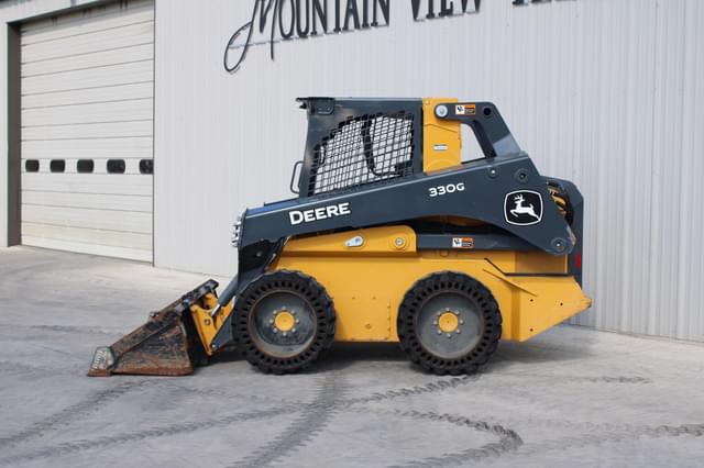 Image of John Deere 330G equipment image 1