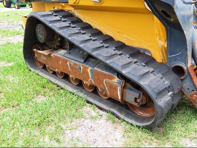Image of John Deere 331G equipment image 3