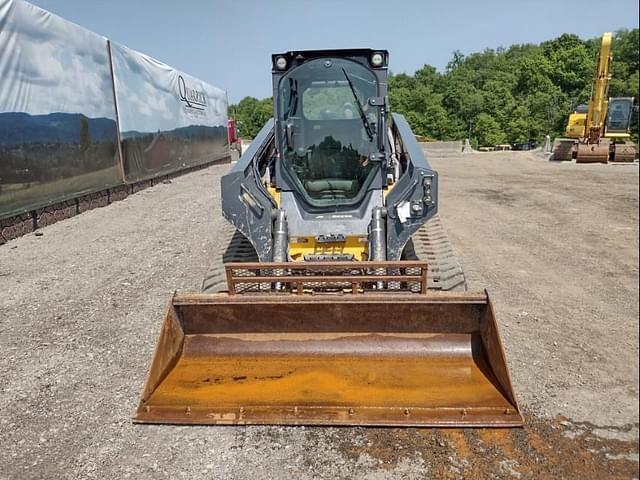 Image of John Deere 331G equipment image 1