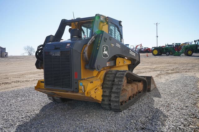 Image of John Deere 331G equipment image 4