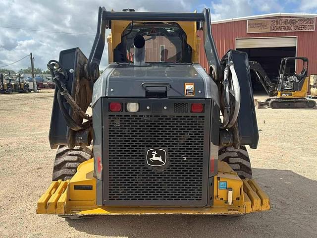 Image of John Deere 332G equipment image 4