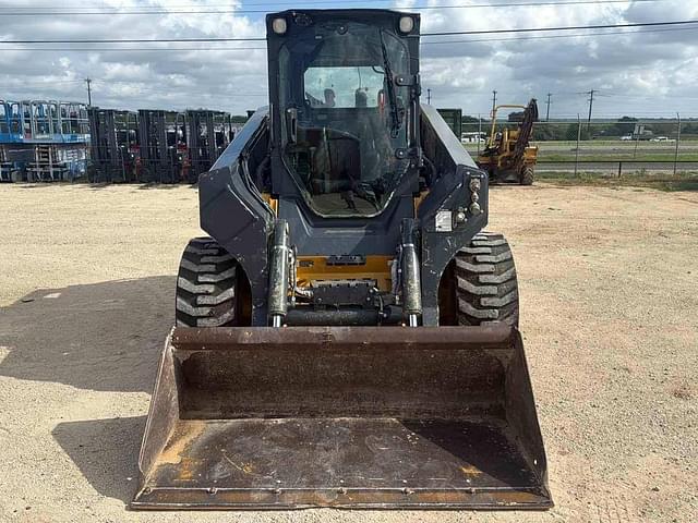 Image of John Deere 332G equipment image 1