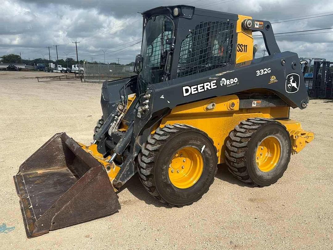 Image of John Deere 332G Primary image