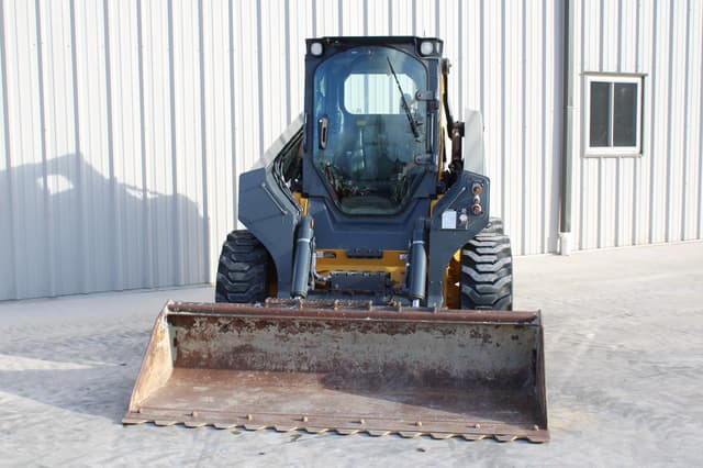 Image of John Deere 332G equipment image 3