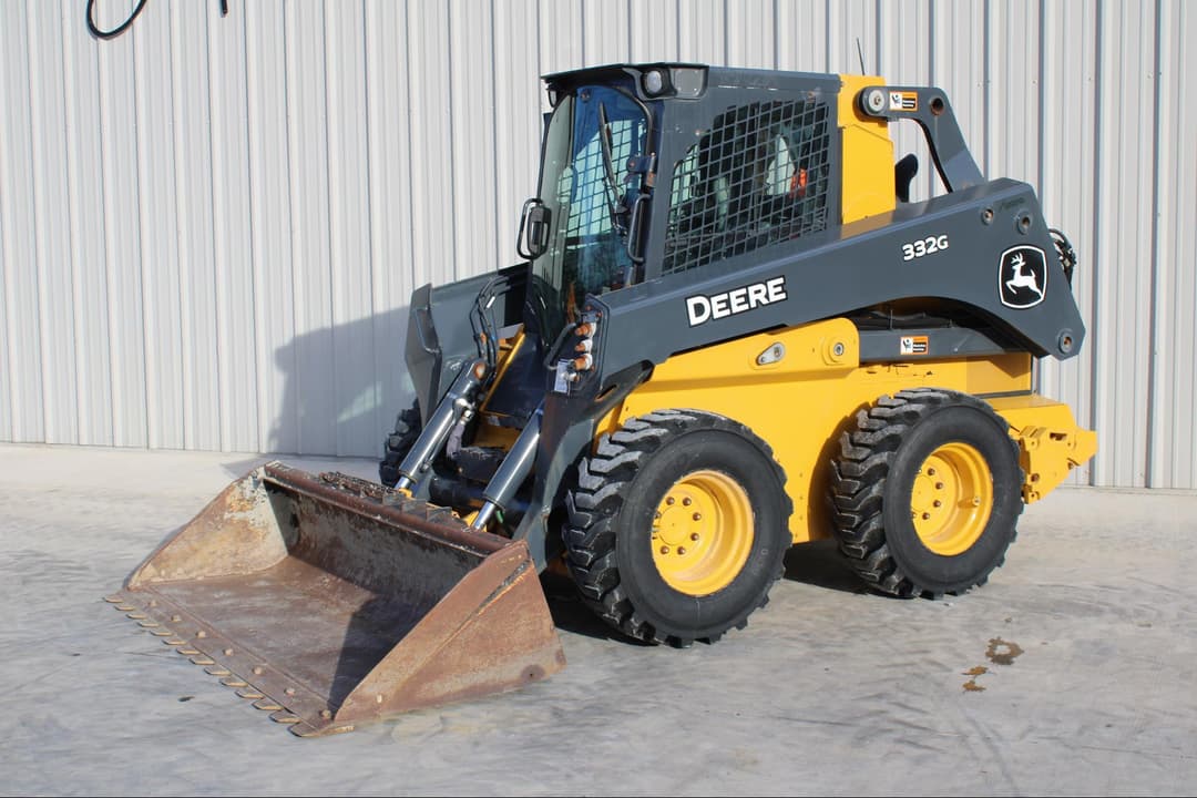 Image of John Deere 332G Primary image