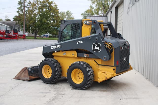 Image of John Deere 332G equipment image 3
