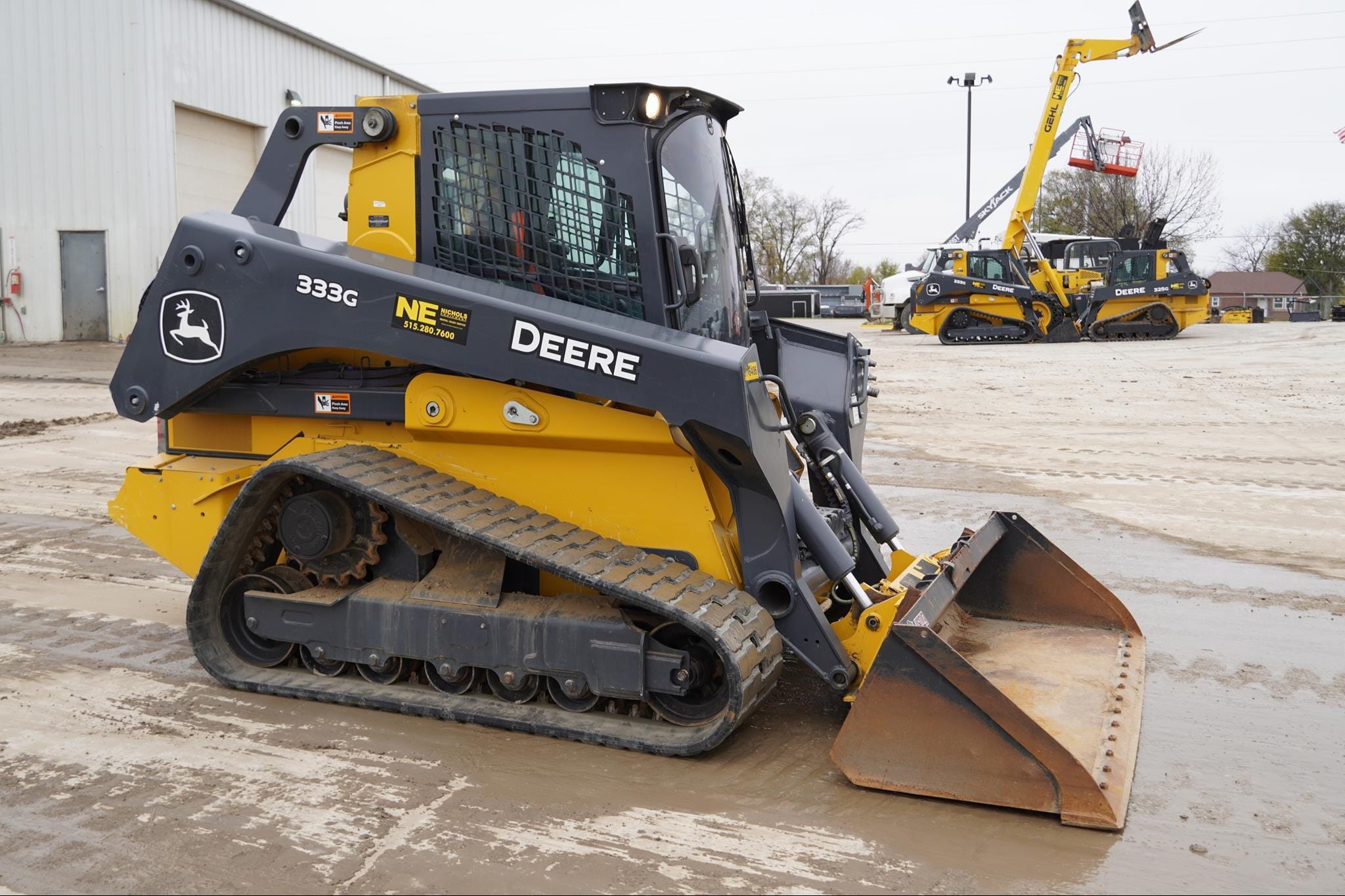 Main image John Deere 333G