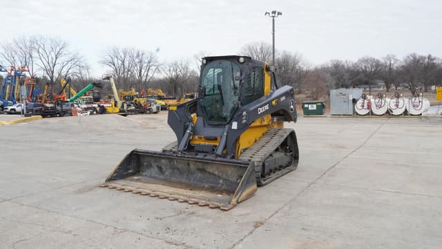 Image of John Deere 333G equipment image 2