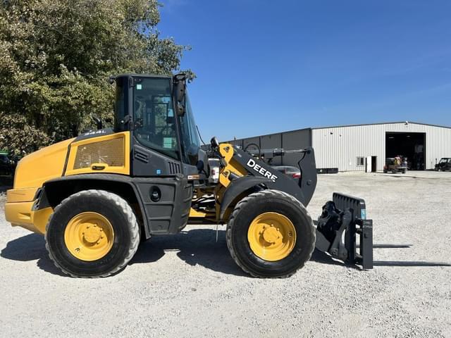 Image of John Deere 344L equipment image 3