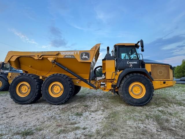 Image of John Deere 410E equipment image 3