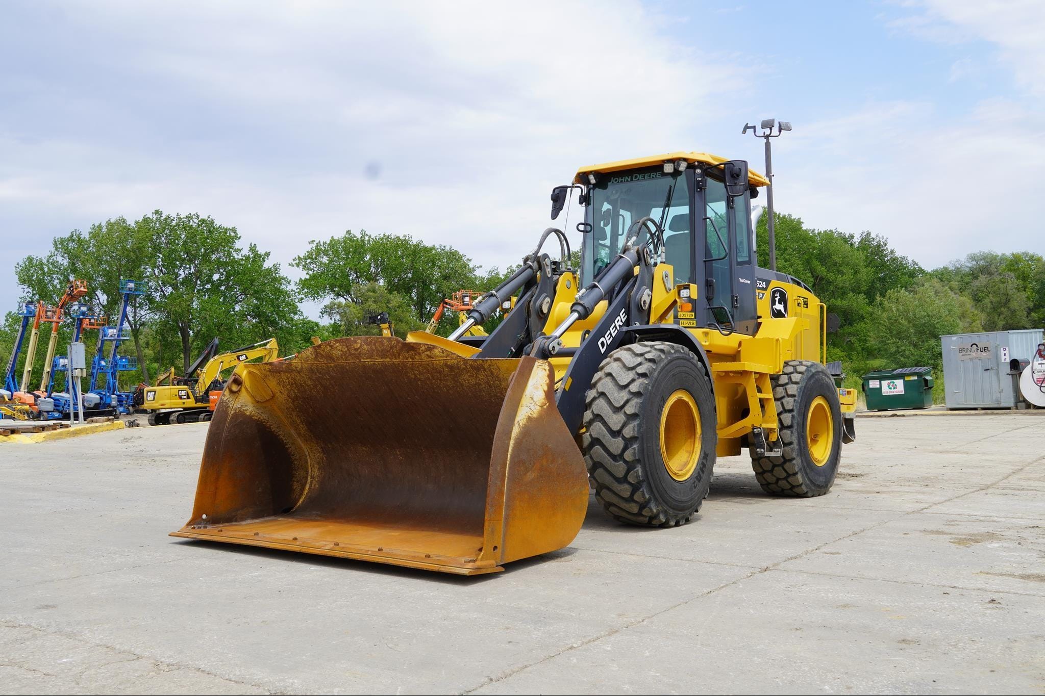 2022 John Deere 624P Equipment Image0