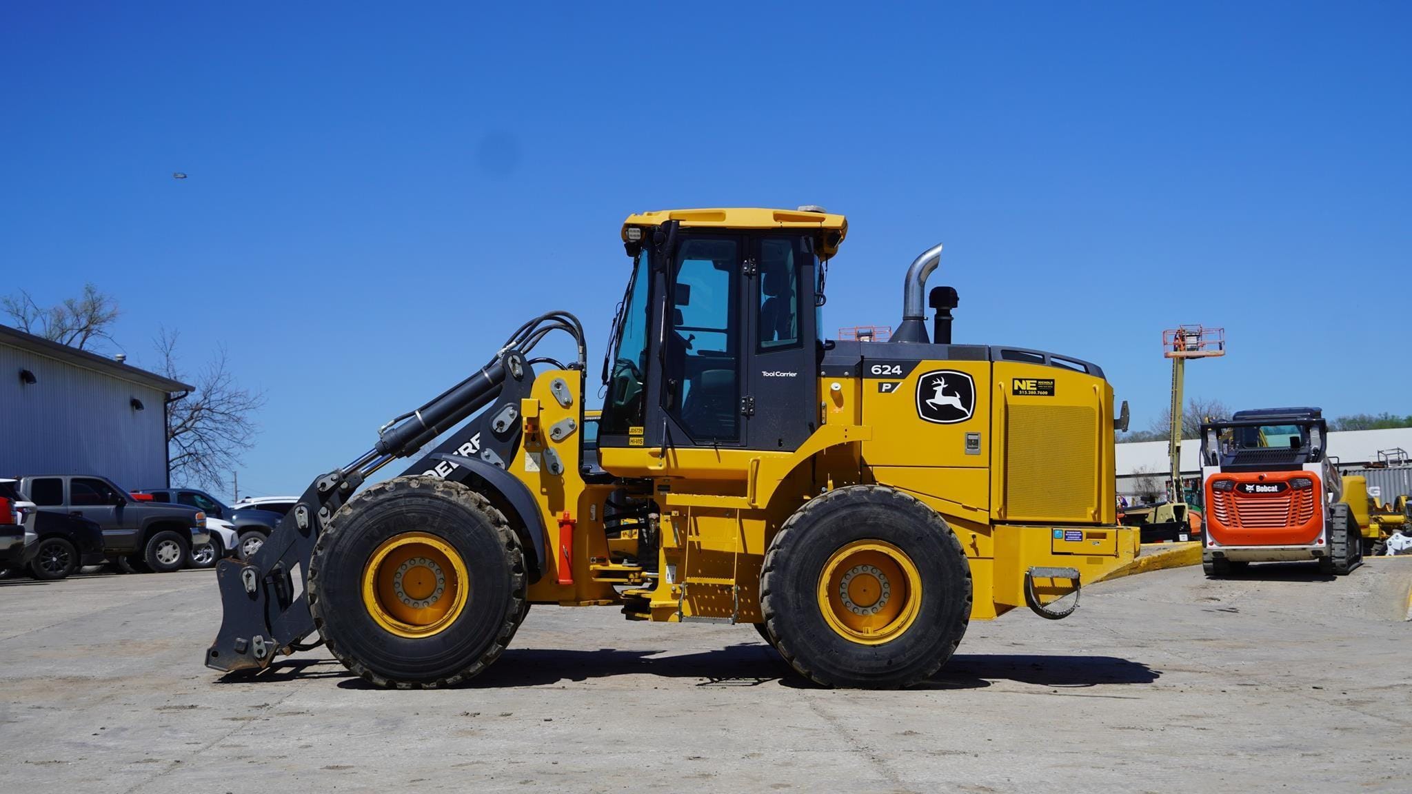 2022 John Deere 624P Equipment Image0