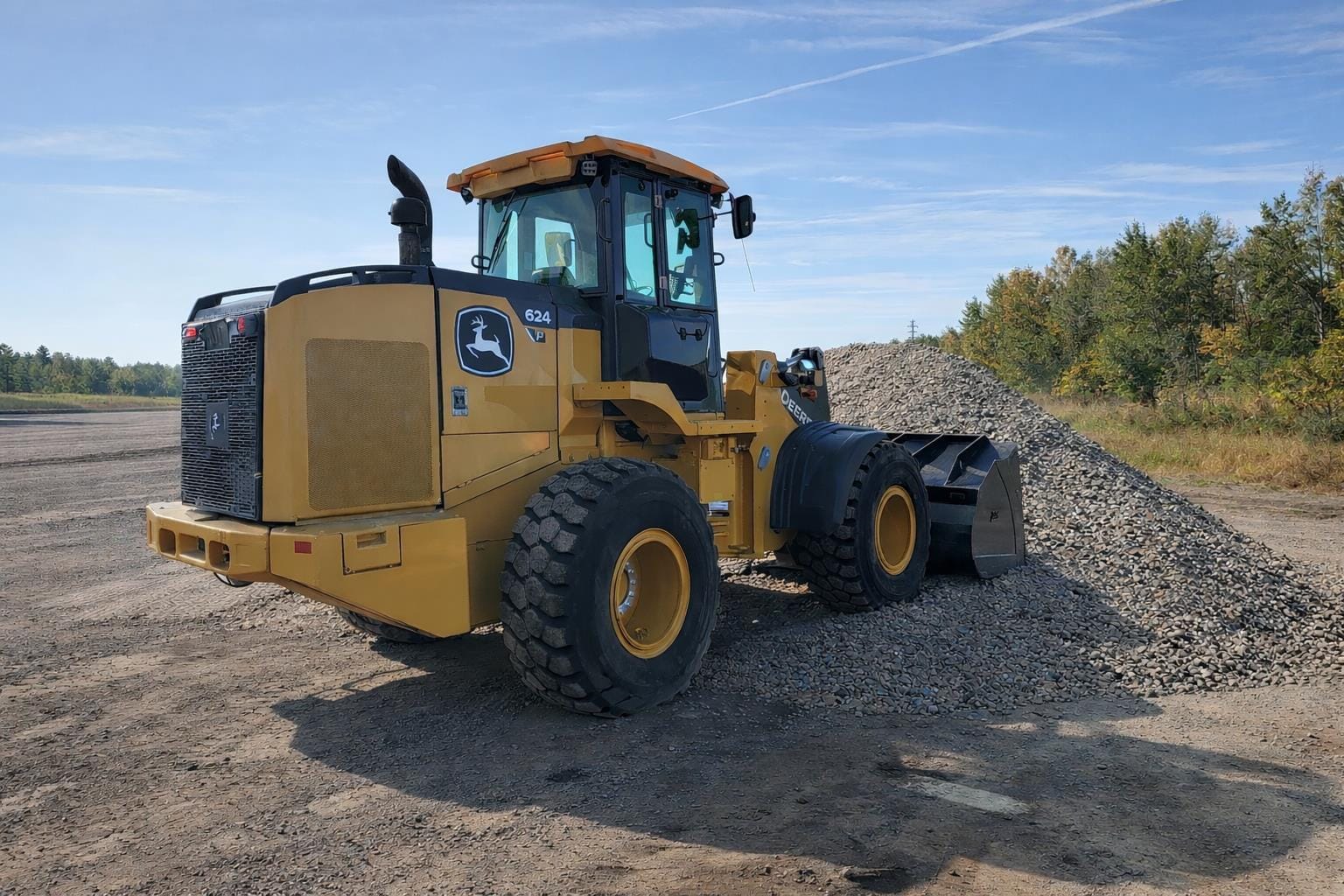 2022 John Deere 624P Equipment Image0
